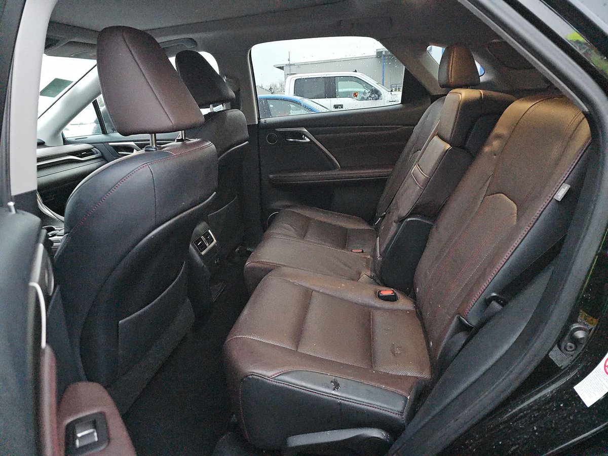 kena_ewuru's tweet image. 2018 LEXUS RX 350 PREMIUM
with full Panoramic roof, Color Heads up display and Mark Levison speakers from the US to your doorstep in Lagos.
PRICE: ₦49,000,000
ETA: 6-8 weeks
You know how good this deal is. DM to secure it now that it is still available 🫵🏾