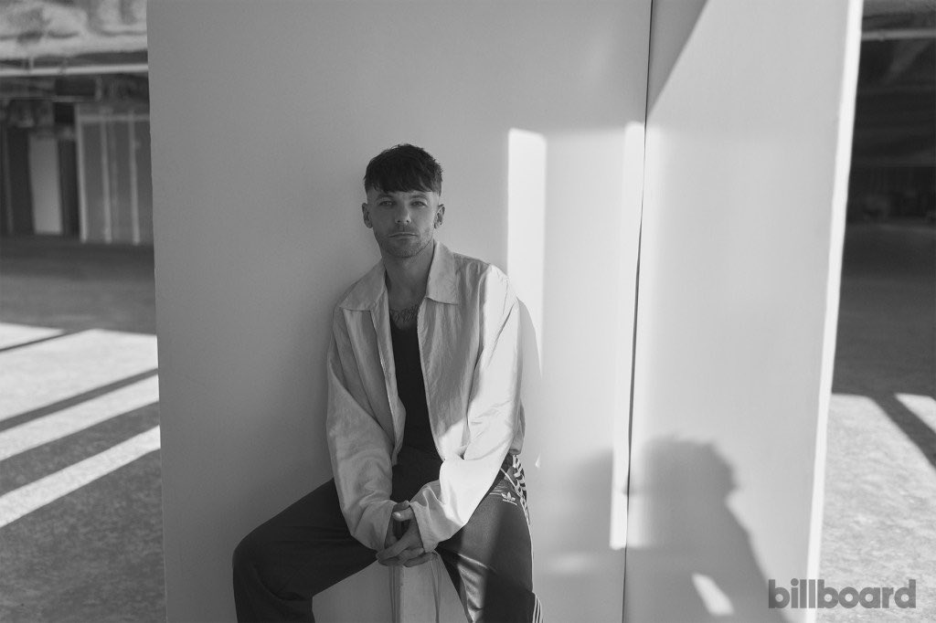 TLouiesPresent's tweet photo. 📸| Louis Tomlinson para @billboard! https://t.co/uV0Q3ZthNt