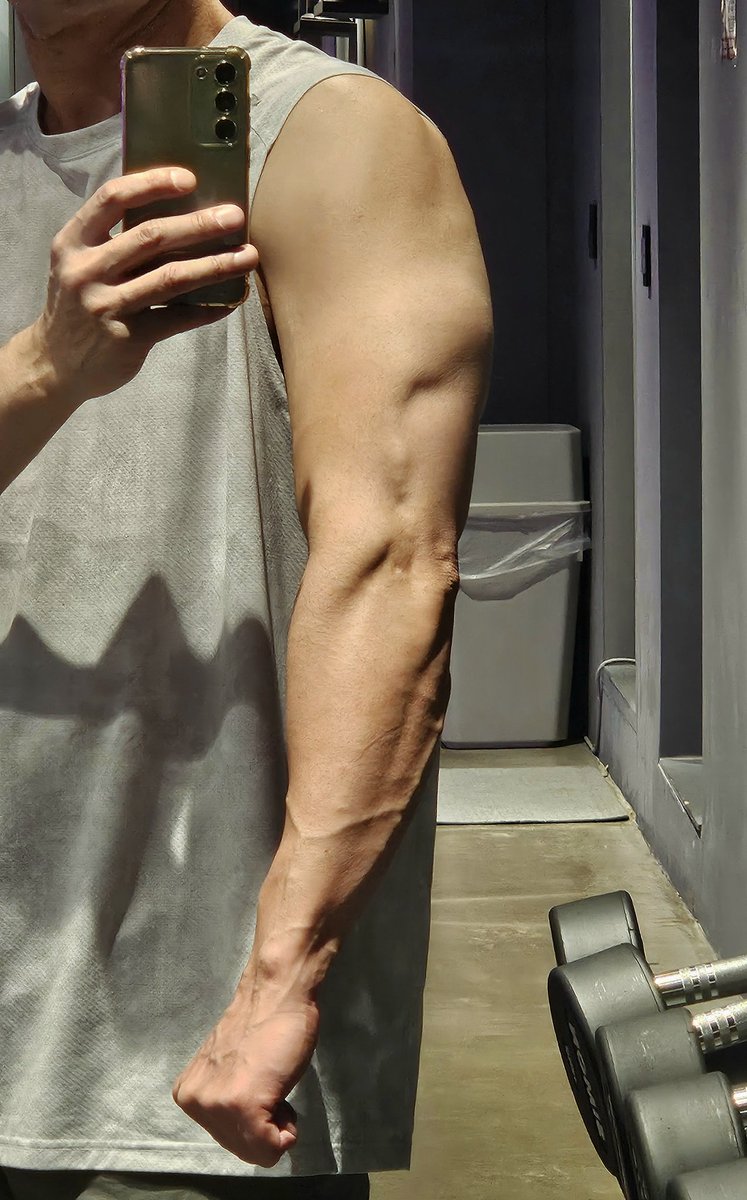 lloyd K⚡️🐦🔥⚡️ tweet media