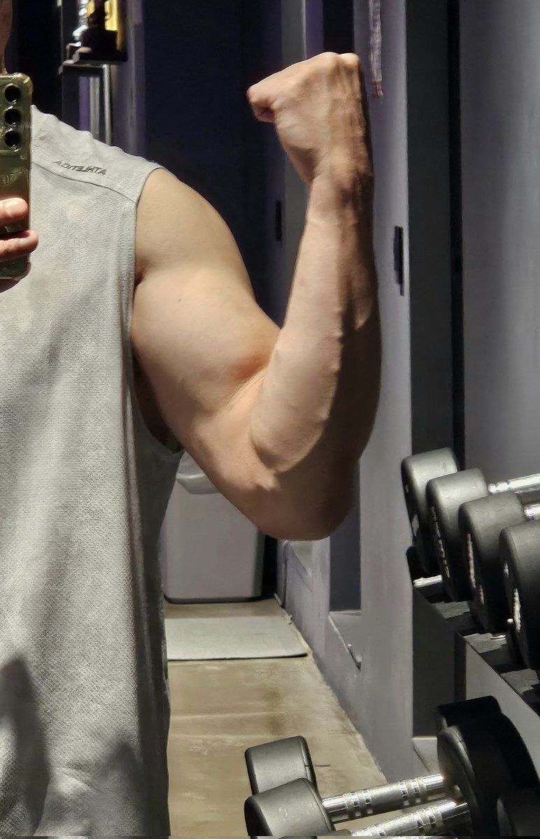 lloyd K⚡️🐦🔥⚡️ tweet media