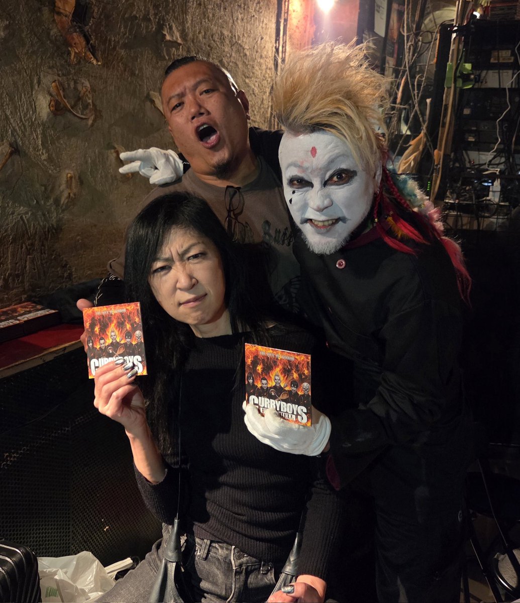 die_na_man's tweet photo. 本日は手刀へ！
CURRY BOYS FROM HELLレコ発！
ご飯無しで！って頼んだらカレーは飲み物でした🤘美味しかった♥️ウェイウェーイ🤘
#マルチコカレー
#CURRYBOYSFROMHELL https://t.co/cv7yJ05fy3