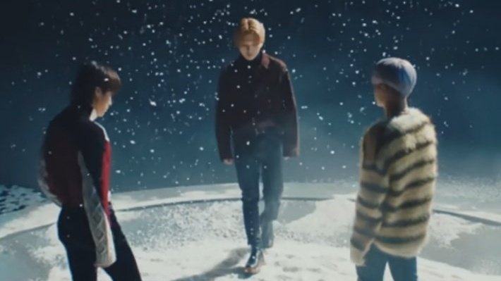 IT’S THE WONDERLAND DOOR... AND IT LOOKS LIKE THAT SCENE FROM ANSWER

 #에이티즈 #GOLDENHOUR_Part4