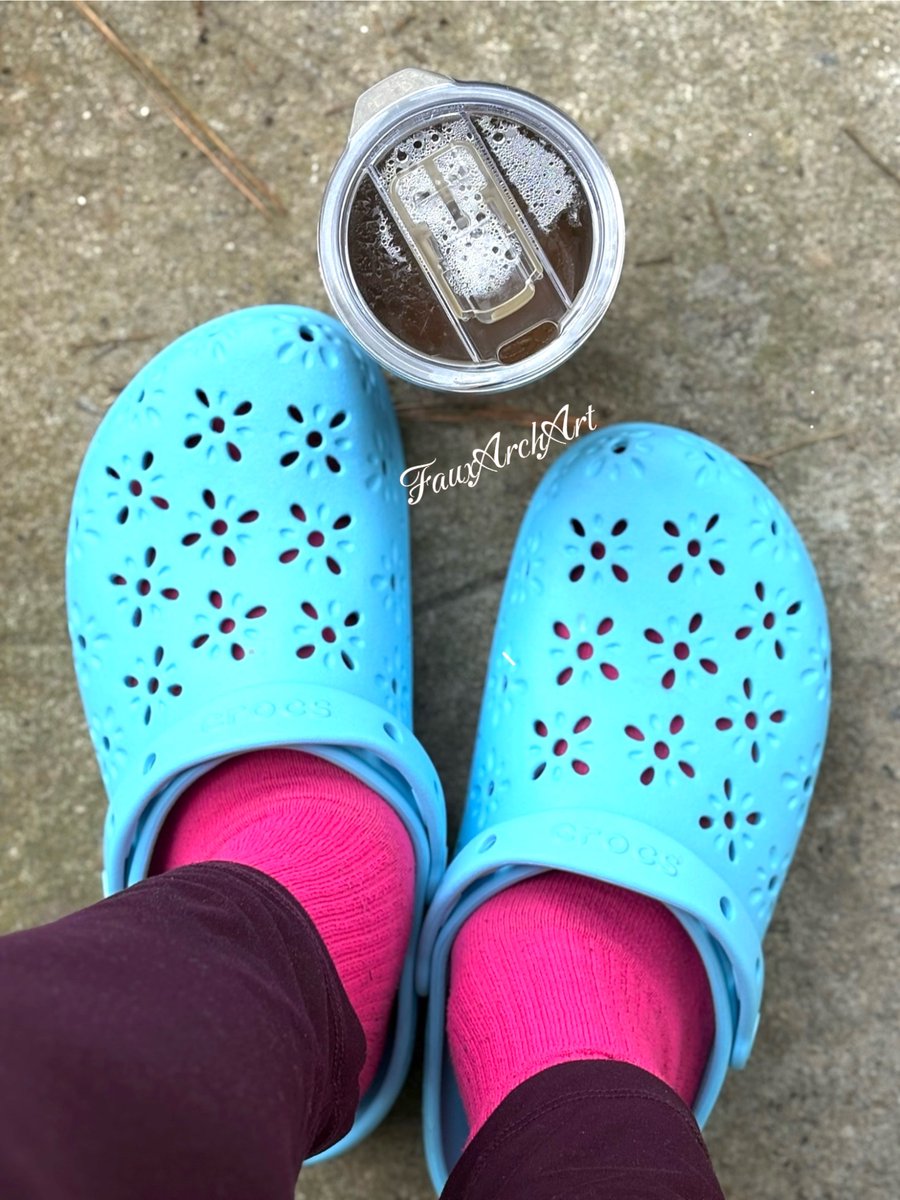 FauxArchArt's tweet photo. Always start the day right ๐ #coffee #socks #crocsandsocks #crocs #fauxarchart https://t.co/y9eFwlx4lx