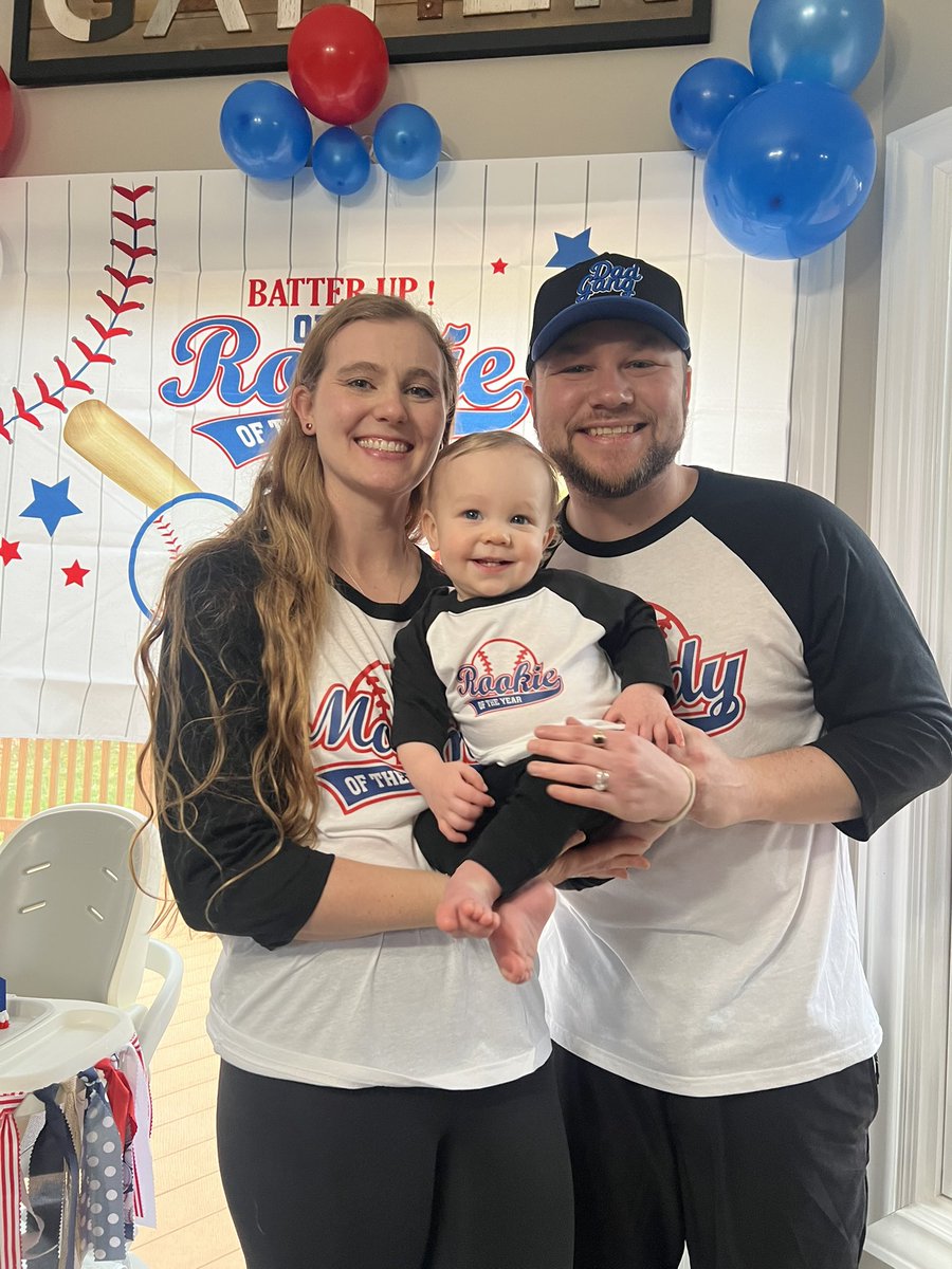 nagg_8's tweet photo. Our Rookie of the Year is 1 today! 🤍⚾️🥹 https://t.co/tIDxBKhBes