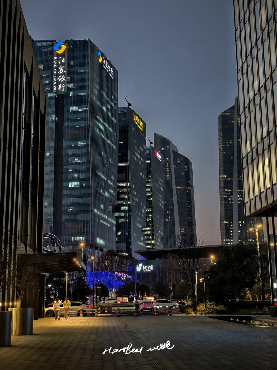 FurryYuan's tweet photo. 这里是南京
This is Nanjing https://t.co/g6YKe70W53