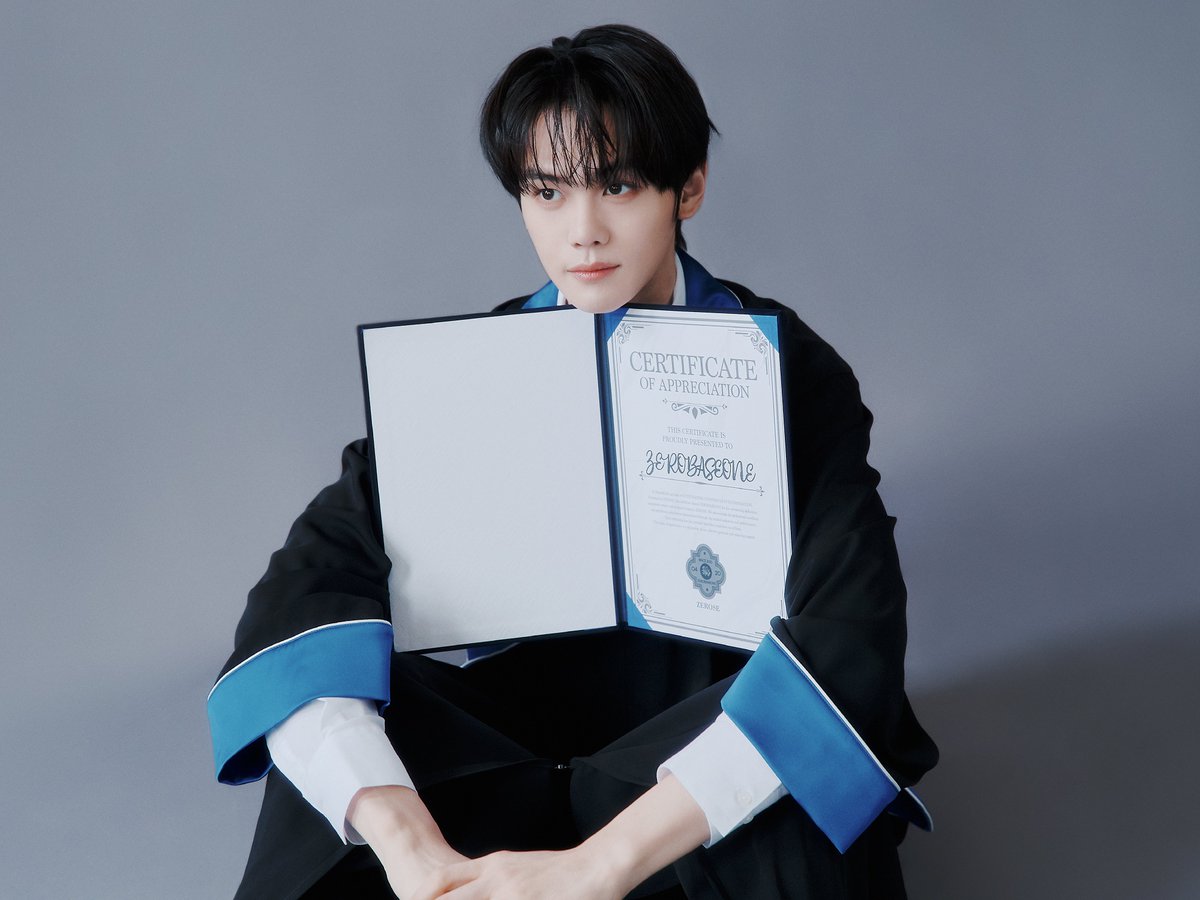 ZB1_official's tweet image. ZEROBASEONE 
Special Limited Album
[𝐑𝐄-𝐅𝐋𝐎𝐖]
 
BEGIN AGAIN
#KIMGYUVIN #김규빈
 
2026.02.02 18:00 (KST)
 
#ZEROBASEONE #ZB1 #제로베이스원
#REFLOW