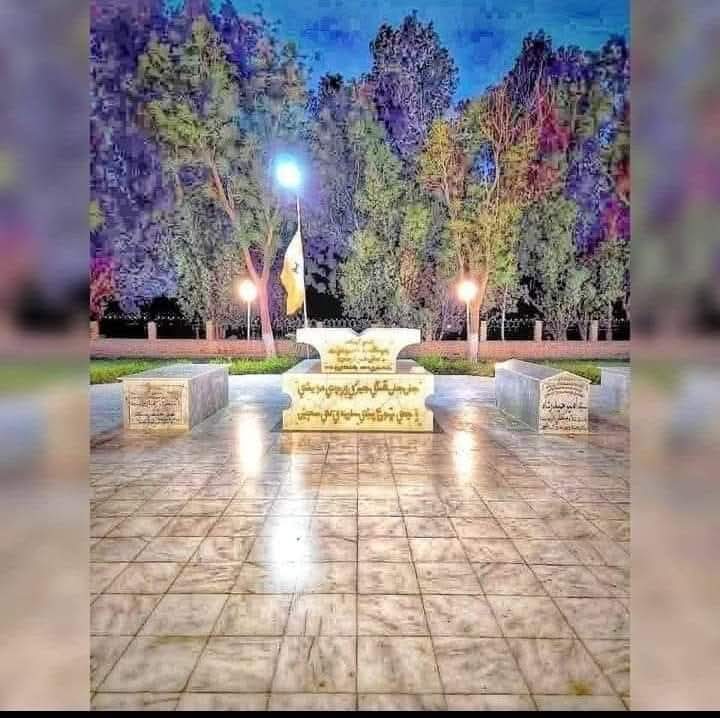 SindhiAdvocate's tweet photo. مڇيءَ جھڙو مَنُ
سنڌوءَ جھڙو سيد ۽
ڇوليون ڇوليون سَنُ.
سائل پيرزادو 
#TributeToSainGMSayed
#HBDSainGMSyed https://t.co/1ulkmumQZn