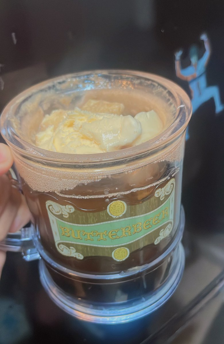 コーラにバニラアイスいれてたべるの最高
冷蔵庫の真田も喜んでます