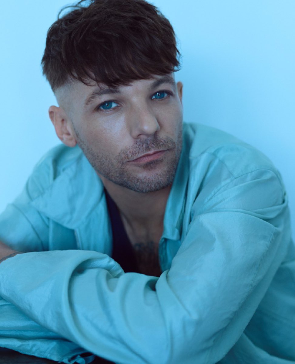 lt28files's tweet image. ocean blue eyes 🩵