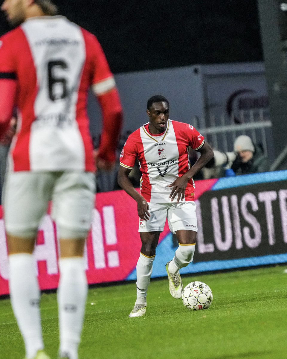 FC_Emmen's tweet photo. Morgen β FC Emmen π vv Staphorst!
β½οΈ Oefenwedstrijd
π
Dinsdag 13 januari
π SC Angelslo
β° 20.00 uur
Gratis entree dus kom gezellig langs!
#EMMvvs #100jaarEmmen #VanOnsVeurAltied #HIERKOMIKWEG https://t.co/6usH0JMqJx