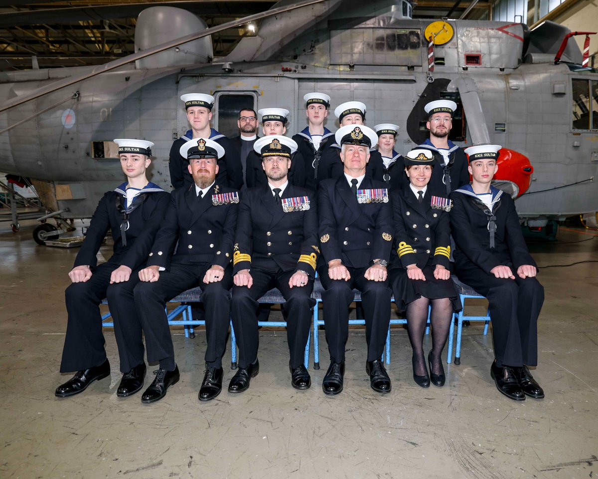 HMSsultan's tweet photo. Congratulations to AETQC 25/005 on completing the
@RoyalNavy Air Engineering Technician Qualifying Course within RNAESS @HMSSultan. They now join squadrons for Phase 2b training, supporting Merlin, Wildcat, and F-35 Lightning Jets.
#AwEsome #Apprenticsehips #GetInGoFar https://t.co/o0i9YKy1Ch