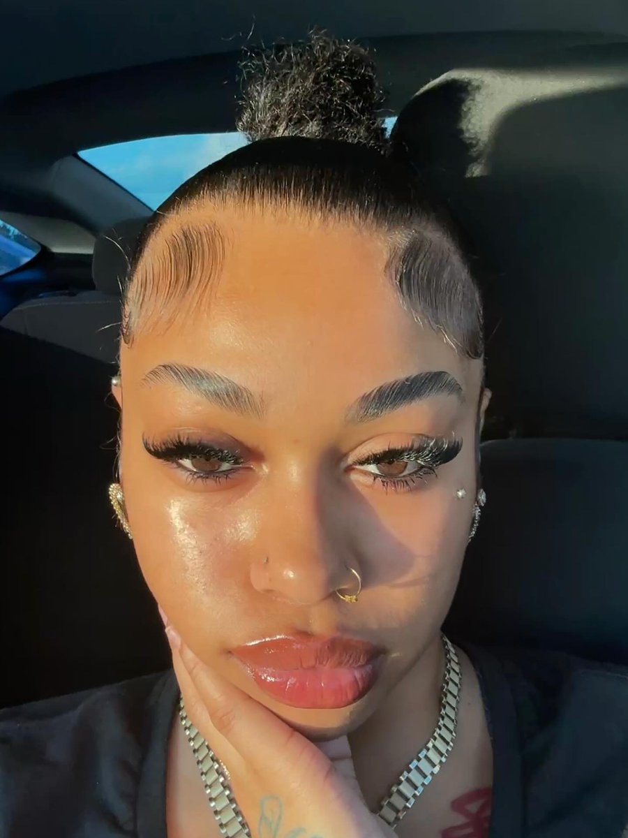 melaninpalace's tweet photo. The eyes, Chico, they never lie https://t.co/3cwLeGOSvn