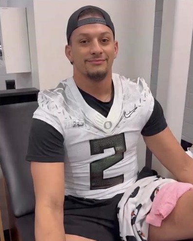 <a href="/On3sports/">On3</a> <a href="/PeteNakos/">Pete Nakos</a> <a href="/Hayesfawcett3/">Hayes Fawcett</a> Dylan Raiola at Oregon: