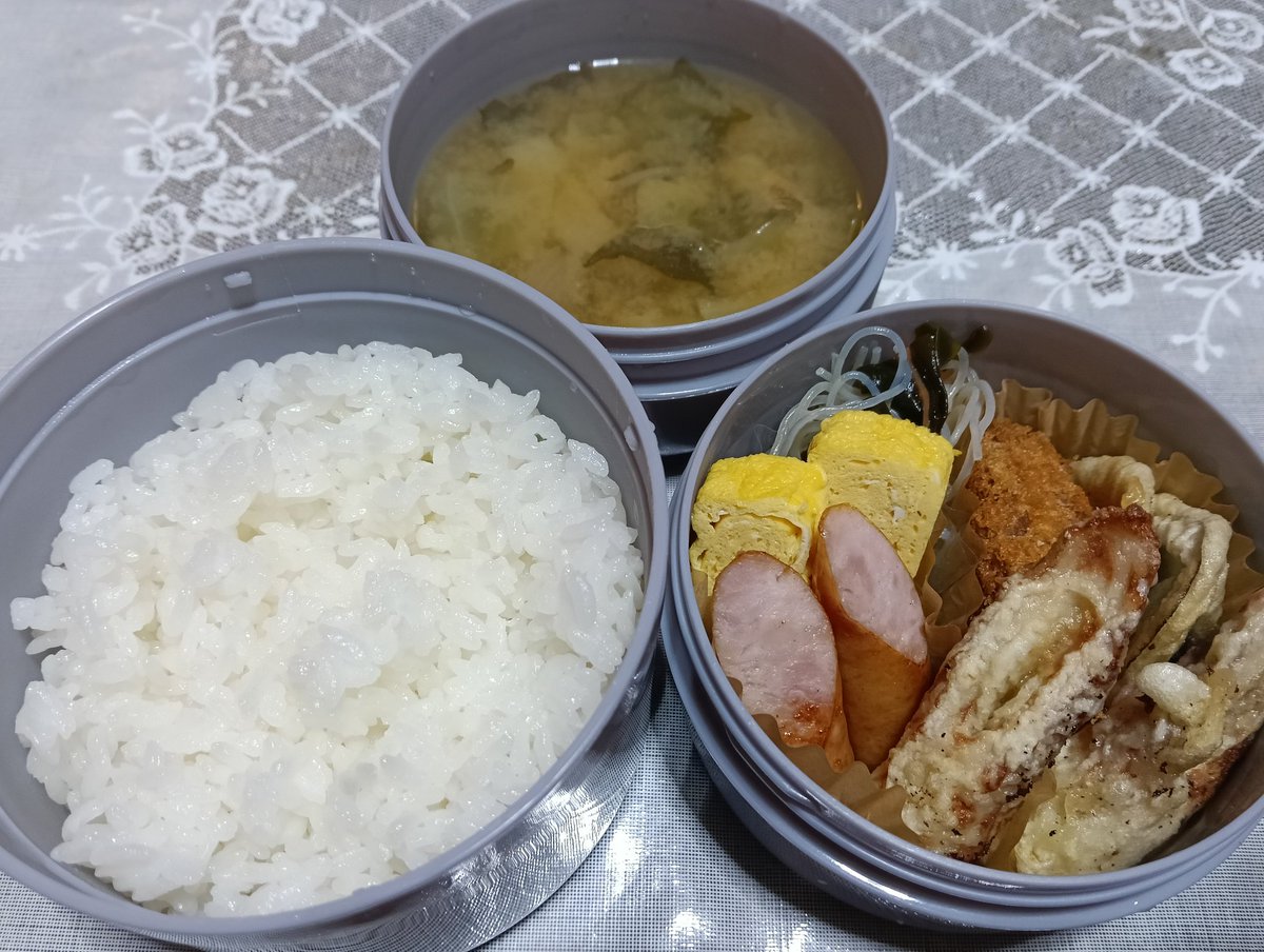 nonnonnon1995's tweet photo. 先週のお弁当たち、、、
上げ忘れてた💦笑
ちゃんと作ってたよ！笑

#先週のお弁当
#バタバタで
#上げ忘れてた
#ちゃんと作ってます
#シングルマザー
#熊本 https://t.co/9puMtM6wur