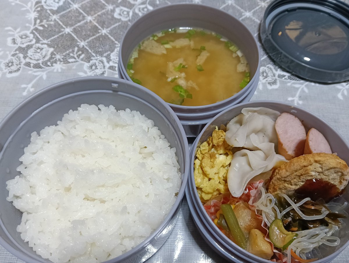 nonnonnon1995's tweet photo. 先週のお弁当たち、、、
上げ忘れてた💦笑
ちゃんと作ってたよ！笑

#先週のお弁当
#バタバタで
#上げ忘れてた
#ちゃんと作ってます
#シングルマザー
#熊本 https://t.co/9puMtM6wur