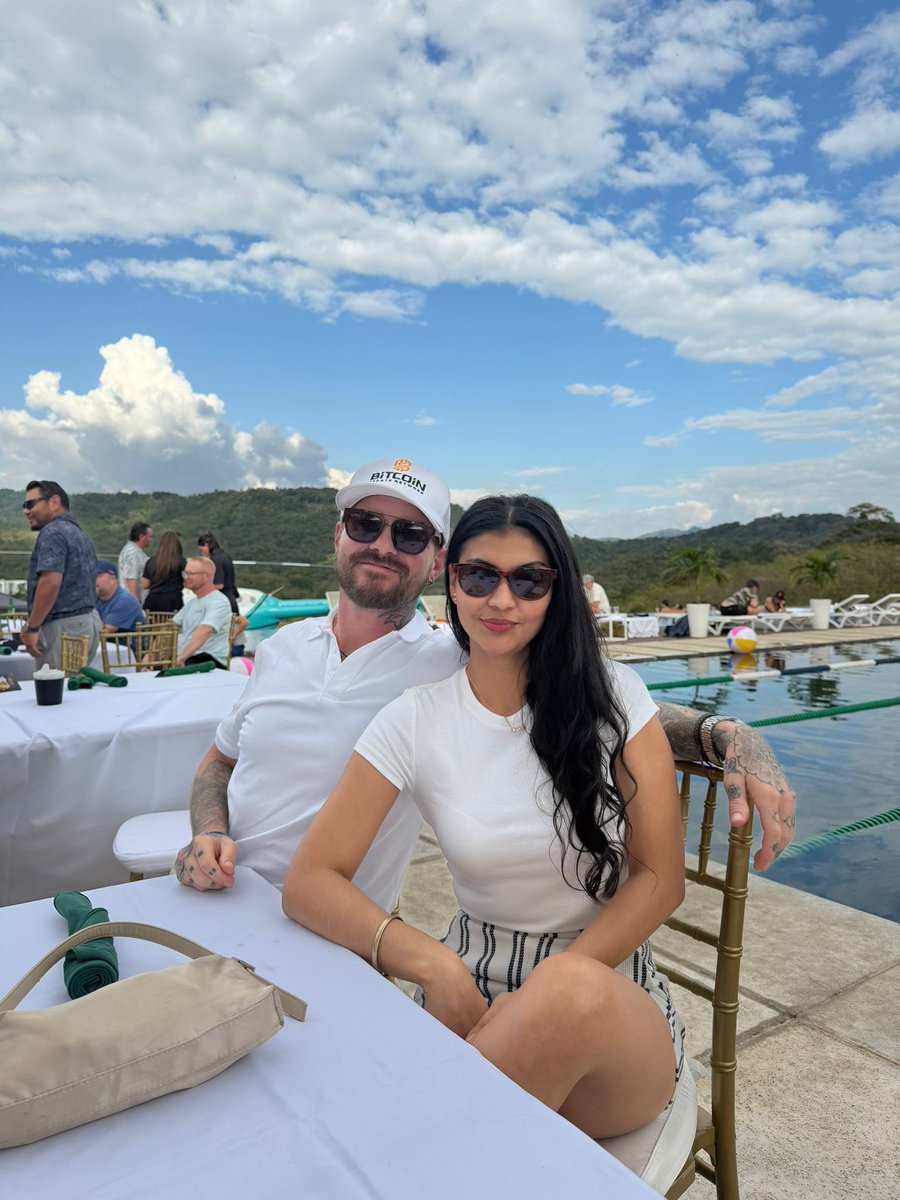 Bradford Elliott Mingle