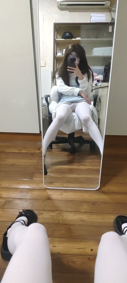 bui71869's tweet photo. ��😜 https://t.co/iX3T8HLaOX