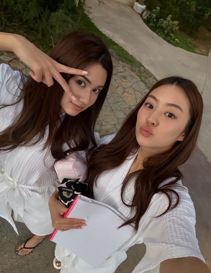 lenamiuarchive's tweet photo. #MySafeZoneSeries 
#ลีน่าหมิว #LenaMiu https://t.co/XPV9WVjtXf