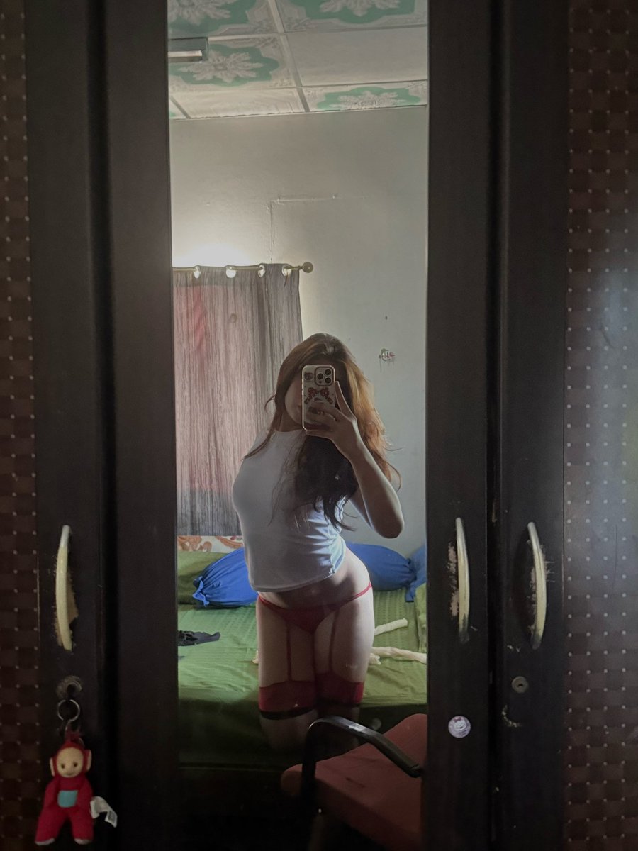 🤪 tweet media