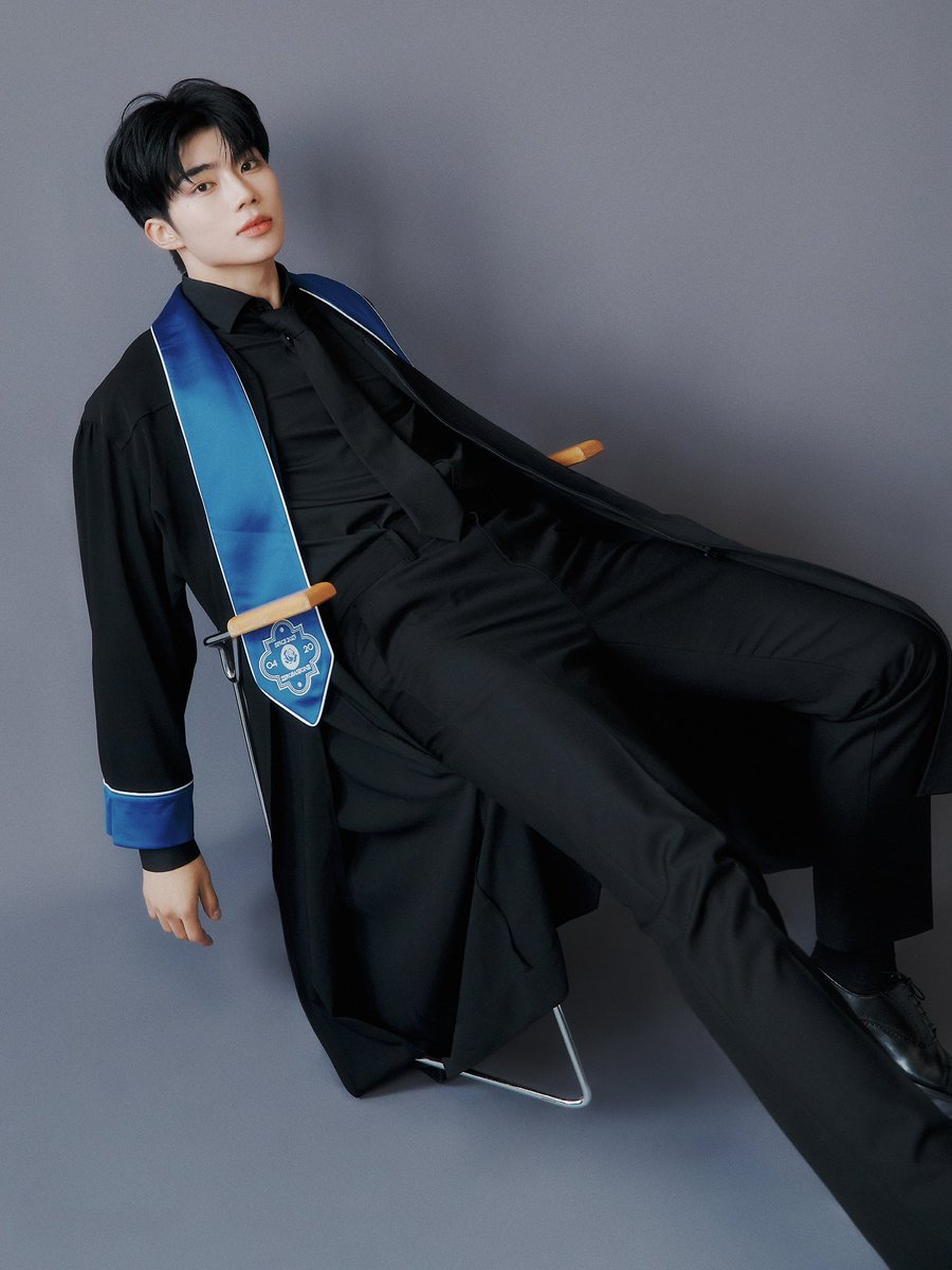 RT @PGW_GLOBAL: [📷] 260113 — ZB1 Official Update with