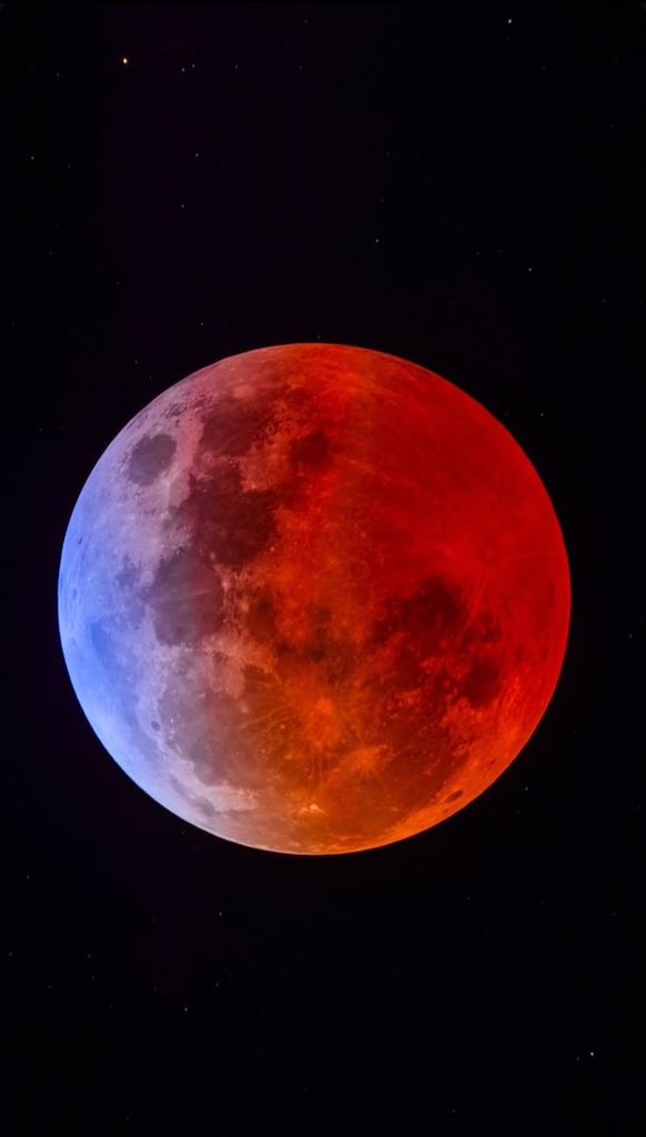 nwaezivictor's tweet photo. BREAKING🚨: On March 03, the moon will turn blood red for 82 minutes, and nearly 6 billion will have chance to witness it.
Cc: @forallcurious https://t.co/HUbKvNKS6q