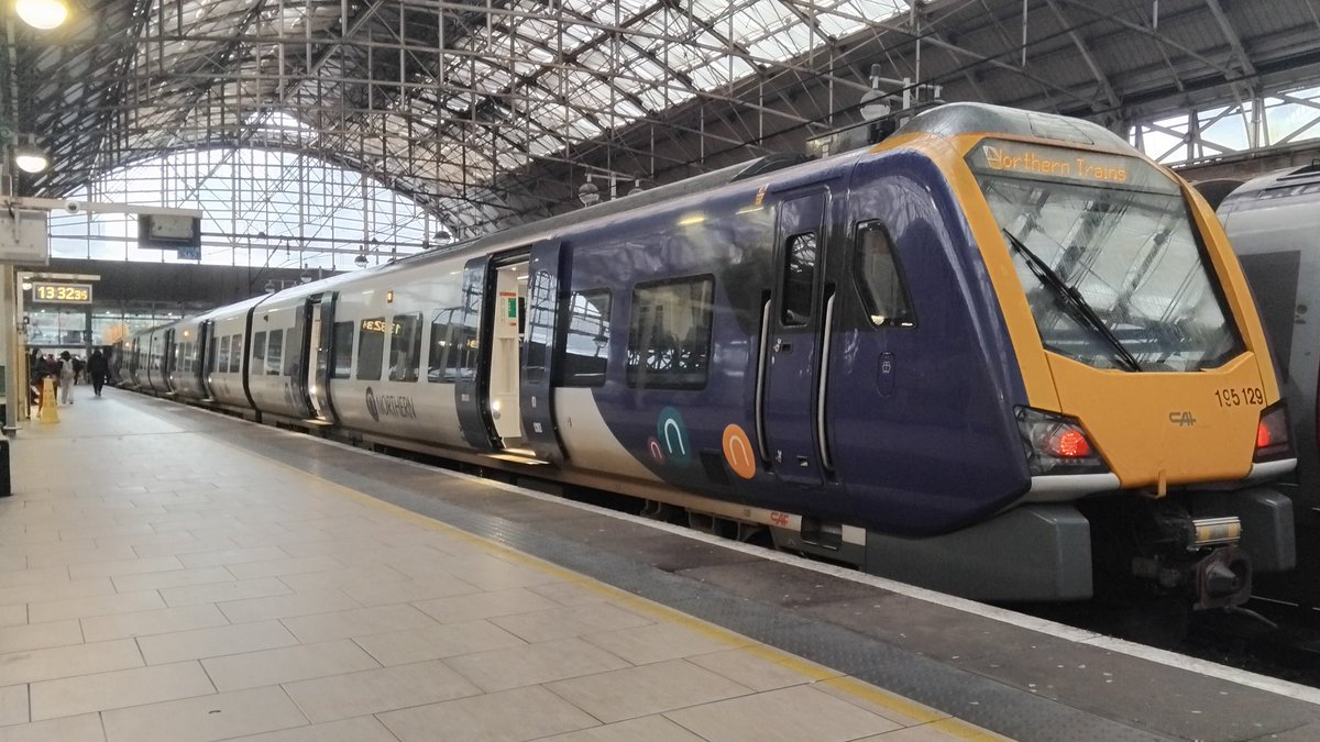 JamesTGlossop's tweet image. The first trip of 2026, Manchester for the next 4 days with Northern 195129 bringing me from Sheffield along the Hope Valley on the 12:14 service. Another excellent journey. 
(12/01/2026) #Manchester #Northern #Class195 @northernassist