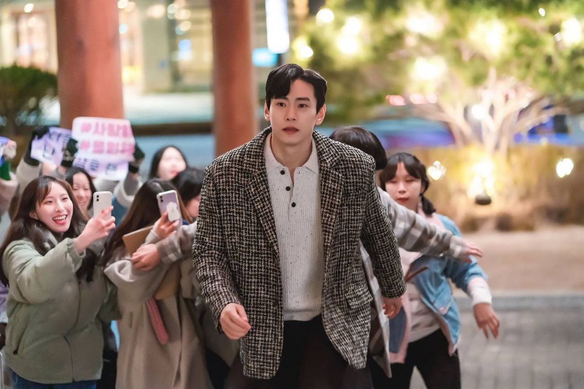 constelaris's tweet photo. . ݁₊⊹ Love to hate you . ݁˖ . 

Nota: ⭑⭑⭑⭑☆

Um romance engraçado, dinâmico e maduro. Gostei demais da personalidade da protagonista e dos personagens secundários. Foi tudo bem natural e realista. Podia ser um pouquinho mais longo pra mostrar mais do relacionamento deles https://t.co/Cjpo3AKIXo