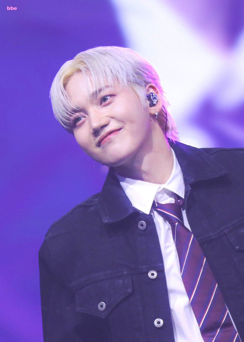 250111 온앤오프 호라이즌 콘서트

캣츠왈츠 속 토끼강아지🐰💜

#퓨즈들의_행운은_승준이야
#HBD_LUCKYBOY_SJ
#온앤오프 #승준 #ONF #seungjun