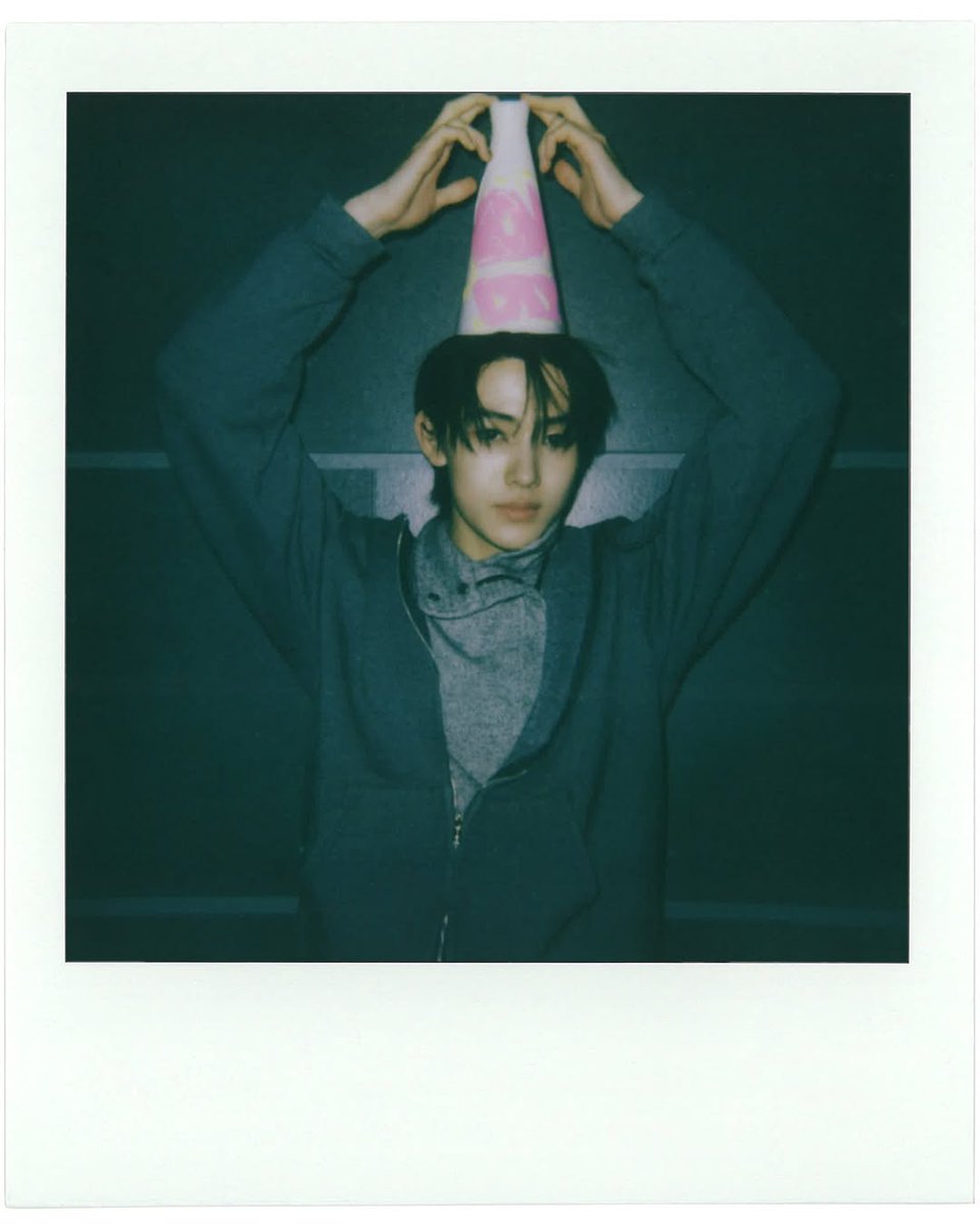 kyougne's tweet image. selamat tujuh belas yang sedikit lebih cepat untukmu sebagai kakak bagi semua orang.