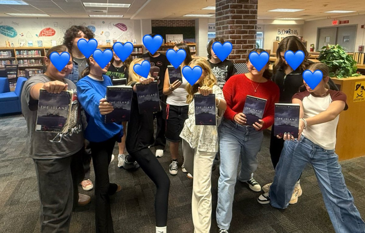 A little late to the social media post, but we had the BEST Book Besties event in the Westport Library before the break! This crew read The Island, connected to characters, predicted outcomes, and discussed this book like literary champs! Looking forward to more in 2026!