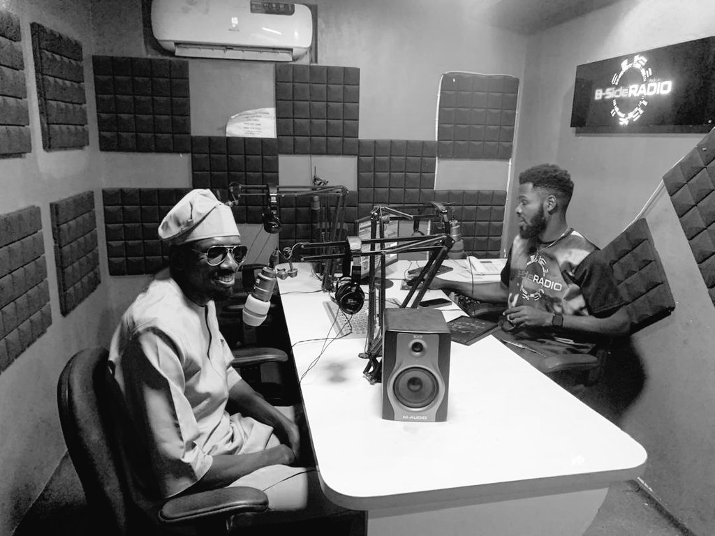 Jolly Show with <a href="/Robihod_ofsport/">Austin Smith {Swag}</a> X <a href="/Frankgbale/">FRANK GBALE</a> 

Una happy new week... Jolly geng don land ' make we Madam around , we wan Jolly together 

Awa website: BsideFm.com
Studio lines: 07026271090, 08089197113
WhatsApp/SMS: 08076493632

#bsidefmbenin #radio #drivetime #oap