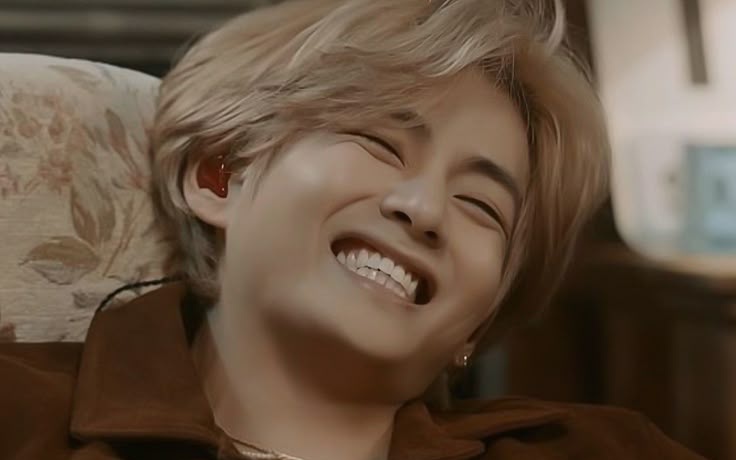 the bestest cutiest lovely boxy bread sunflower angel smile in the universe