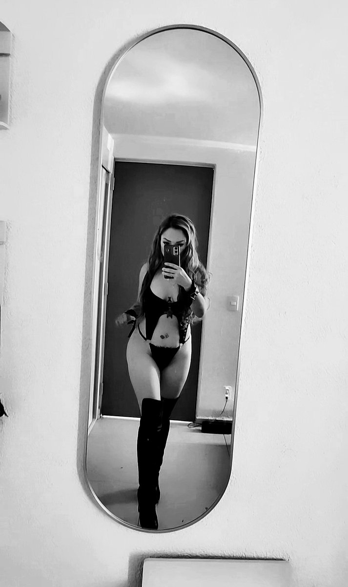 BABY VAMPIRE tweet media