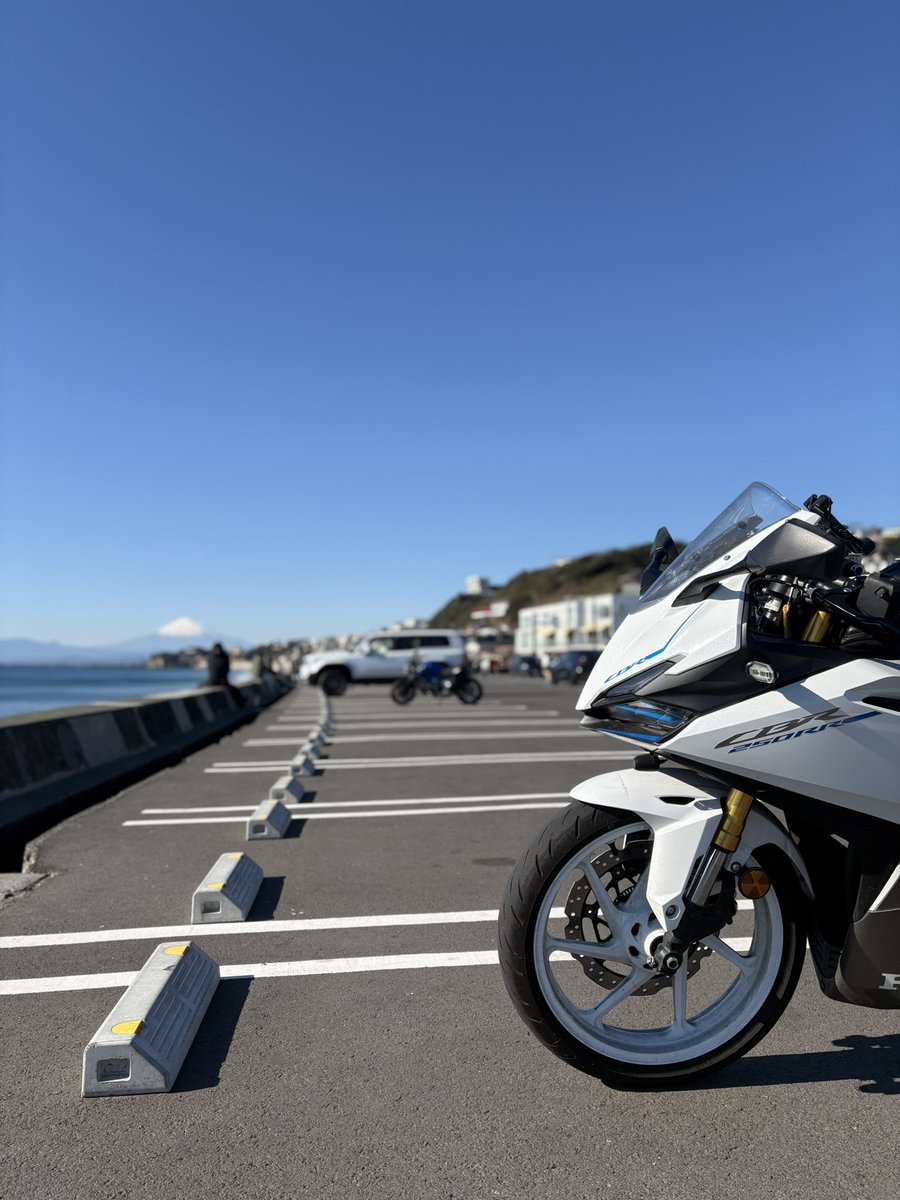 imymemineeeeeed's tweet photo. 彼女ができたー！！！
#cbr250rr 
#バイク乗りと繋がりたい https://t.co/8nRULeaNgn