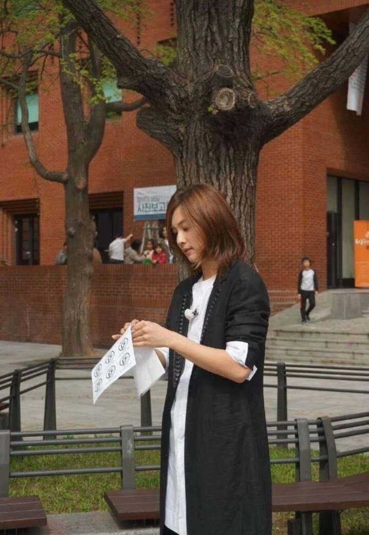 Sugar down bad for Jeonghan tweet media