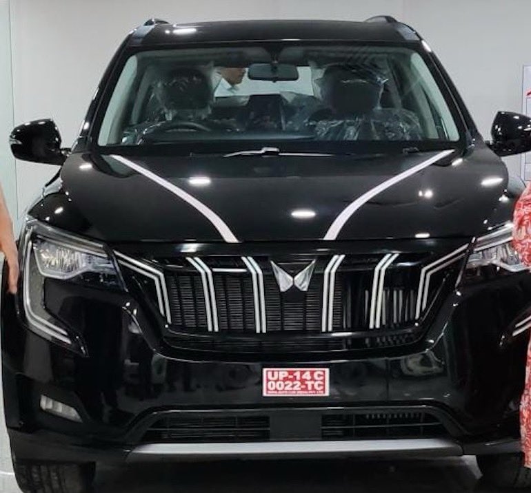 dayaramtil's tweet photo. Extremely disappointed with XUV700. Clutch jerking issue at just 19,000 km. Service center refusing warranty and calling it wear-and-tear. Need urgent resolution. #XUV700 #MahindraService #CustomerGrievance @mahindra_shiva https://t.co/pbVadDk505