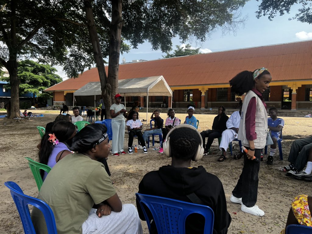 afiamama's tweet image. 🧠 Pour tous :
✅ Échanges et cercles de parole 🗣️ pour développer esprit critique et engagement civique.  
✅ Valorisation des talents 🏅 (karaté, leadership) : Senseï Live Kwamba Tshimgej, ceinture noire de 14 ans, a entraîné les deux groupes.
4/7
@annytenga @HideOGAWA_AmbJP