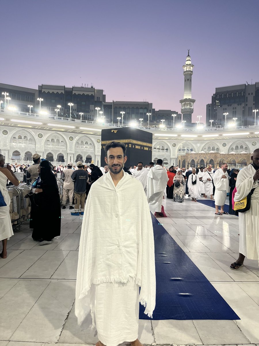 abdallah_hero80's tweet photo. اللهم تقبّل عمرتنا، واغفر ذنوبنا، واكتبنا من عبادك المقبولين، واغسل قلوبنا من الخطايا، وردّنا إلى أهلنا سالمين غانمين، اللهم اجعلها عمرةً مقبولة وسعيًا مشكورًا وذنبًا مغفورًا، ولا تجعلها آخر العهد من بيتك الحرام🤍 https://t.co/7lahOrxq7r