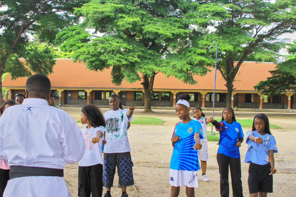 afiamama's tweet image. 🎯 Perspectives 2026:
Forte de cette expérience, @afiamama prévoit une nouvelle session pendant les vacances de Pâques 🐣, les grandes vacances scolaires et les vacances de Noël 🎄 pour continuer à offrir un espace d’épanouissement et de socialisation.  
6/7