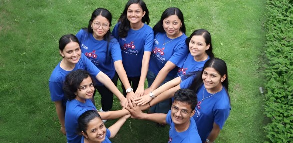 COREGroupDC's tweet image. #MemberMonday

This week, we’re highlighting @Vis_Im and their work evaluating how #AI #chatbots can support #SRMH in #Nepal.

Many communities struggle to access accurate #SRMH information due to stigma and limited resources in Nepali. In partnership with NAAMII, 𝗗𝗶𝘆𝗼.𝗔𝗜,