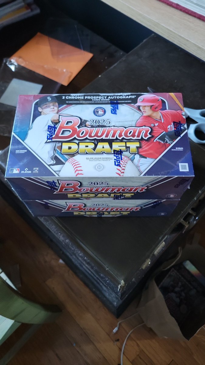 TeddoCotta's tweet photo. @CardPurchaser is today a holiday #BowmanDraft #baseball https://t.co/zztv1sQWIN