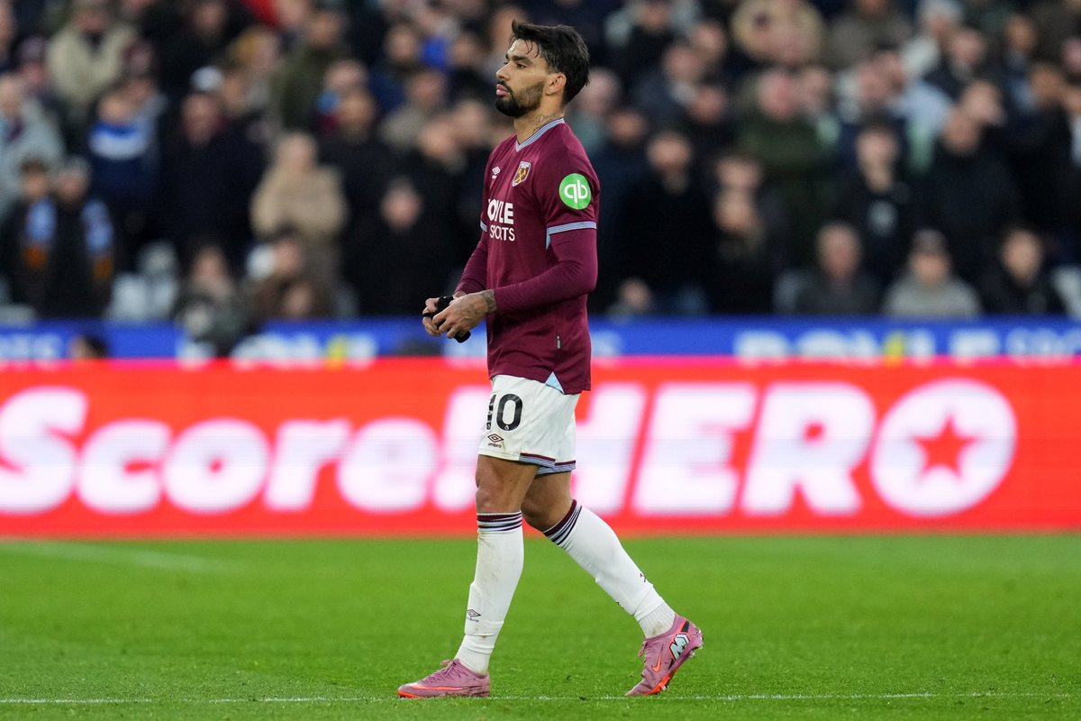 DougieCritchley's tweet photo. There can't have been too many more dramatic falls from grace in recent Premier League history than Lucas Paquetá.

4 goals and 3 assists in his first season at West Ham lead to talks of an £80m bid from Man City...

But the deal is called off after the FA launch an investigation into alleged betting breaches, and in all honesty his form never quite gets back to the same level.

Now, with 18 months left on his contract (+ an option of a further year), he appears to be angling for a return to Brazil, with personal terms reportedly agreed with Flamengo.

Far from ideal for a West Ham side sitting 18th, 7 points from safety.

Can't help feeling that West Ham deserve a little more loyalty from a player they've stuck by in difficult circumstances.