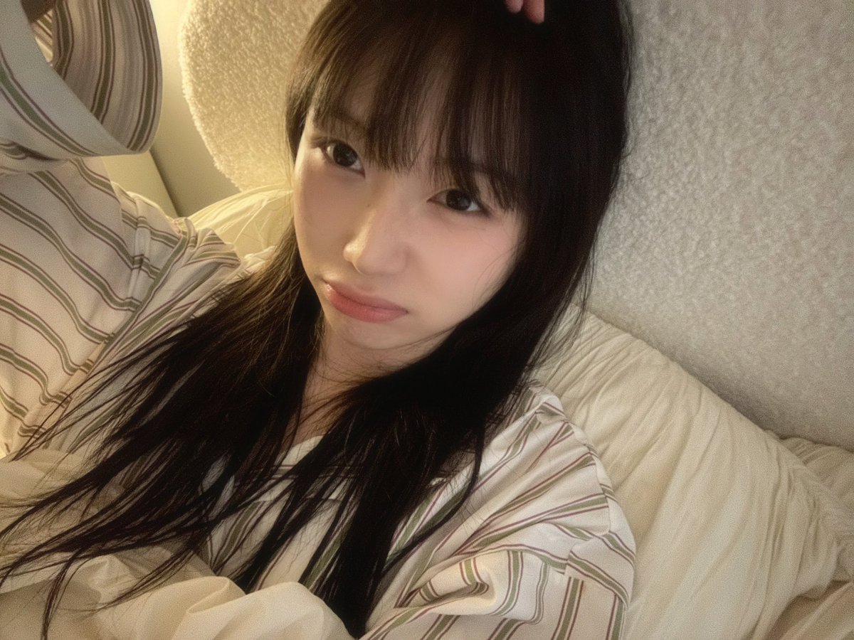 빛나 tweet media