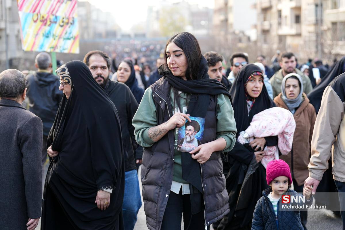 Even non-religious girls, who have tattoos and don't wear the Hijab, came to support the Leader Imam Khamenei 🇮🇷