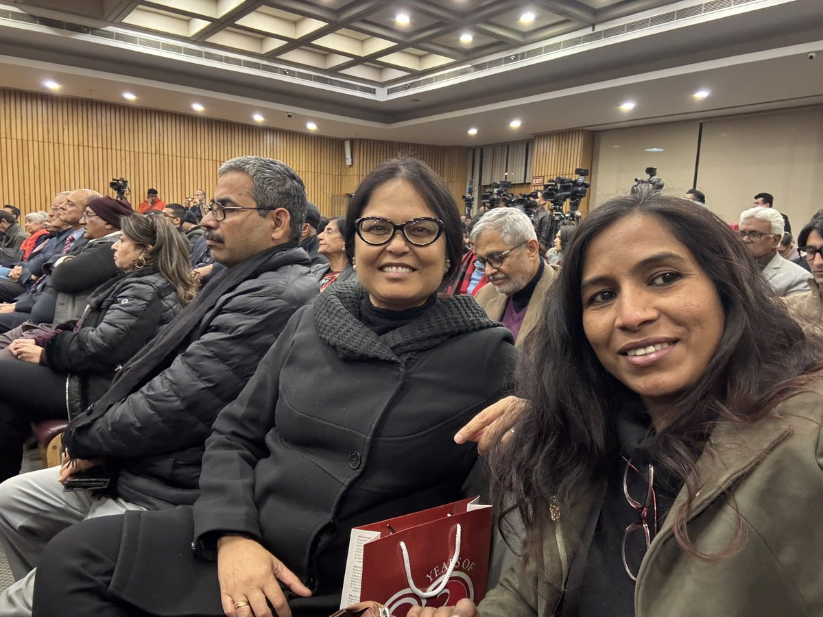 dr_chayanika's tweet photo. 📚 Book Launch | “A World Adrift” by Shri @ManishTewari 🌍

I am pleased to attend the launch of “A World Adrift” today at the Multi-Purpose Hall, India International Centre, New Delhi.

Penned by Shri Manish Tewari, Former Union Minister of Information & Broadcasting and Honourable Member of Parliament, this timely and thought-provoking book examines the rapidly evolving landscape of global geopolitics.

In an era marked by shifting power dynamics, uncertain alliances, and emerging challenges, “A World Adrift” provides an engaging narrative about the fundamental shifts in world politics and what they mean for countries like India. 

The book not only reflects global changes but also urges us to rethink India’s strategic role in a more fragmented world order. 

I highly recommend it to anyone interested in international relations, strategic affairs, and India’s foreign policy.

#AWORLDADRIFT #ManishTewari #Geopolitics #BookLaunch #IndiaInternationalCentre #ForeignPolicy #GlobalOrder #StrategicAffairs #InternationalRelations
