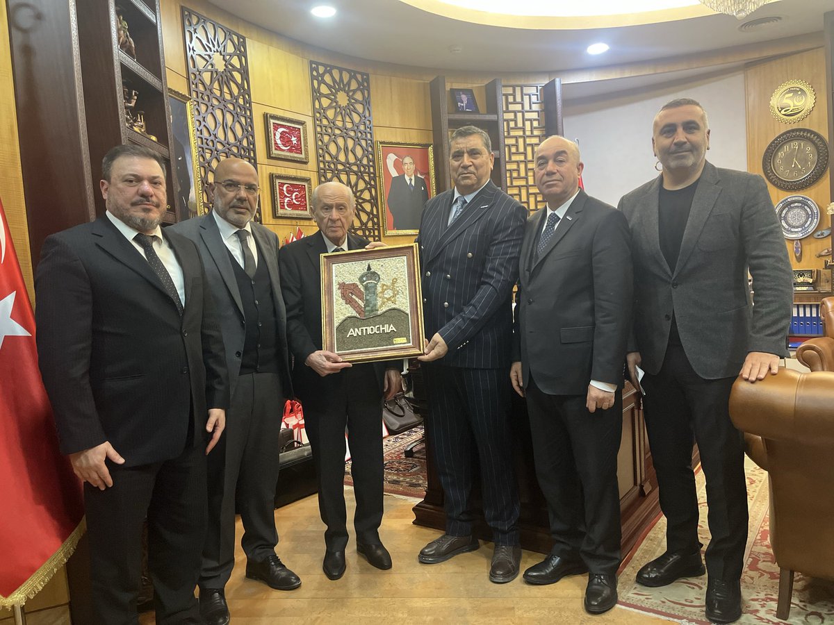 lutfikasikci's tweet photo. Hatay Sanayici ve İş İnsanları Dernek Başkanı Sn. Ahmet Horoz ve Yönetim Kurulu Üyleri (Sn. Sıddık Önlen, Sn. Nihat Mazmanoğlu ve Sn. Mehmet Ali Durmaz) ile Sn. Genel Başkanımızı ziyaret ettik. 

Hataylı İş İnsanlarımız deprem sonrası Hatay’ın ayağa kalkması sürecinde katkılarından dolayı Genel Başkanımıza teşekkürlerini ettiler.