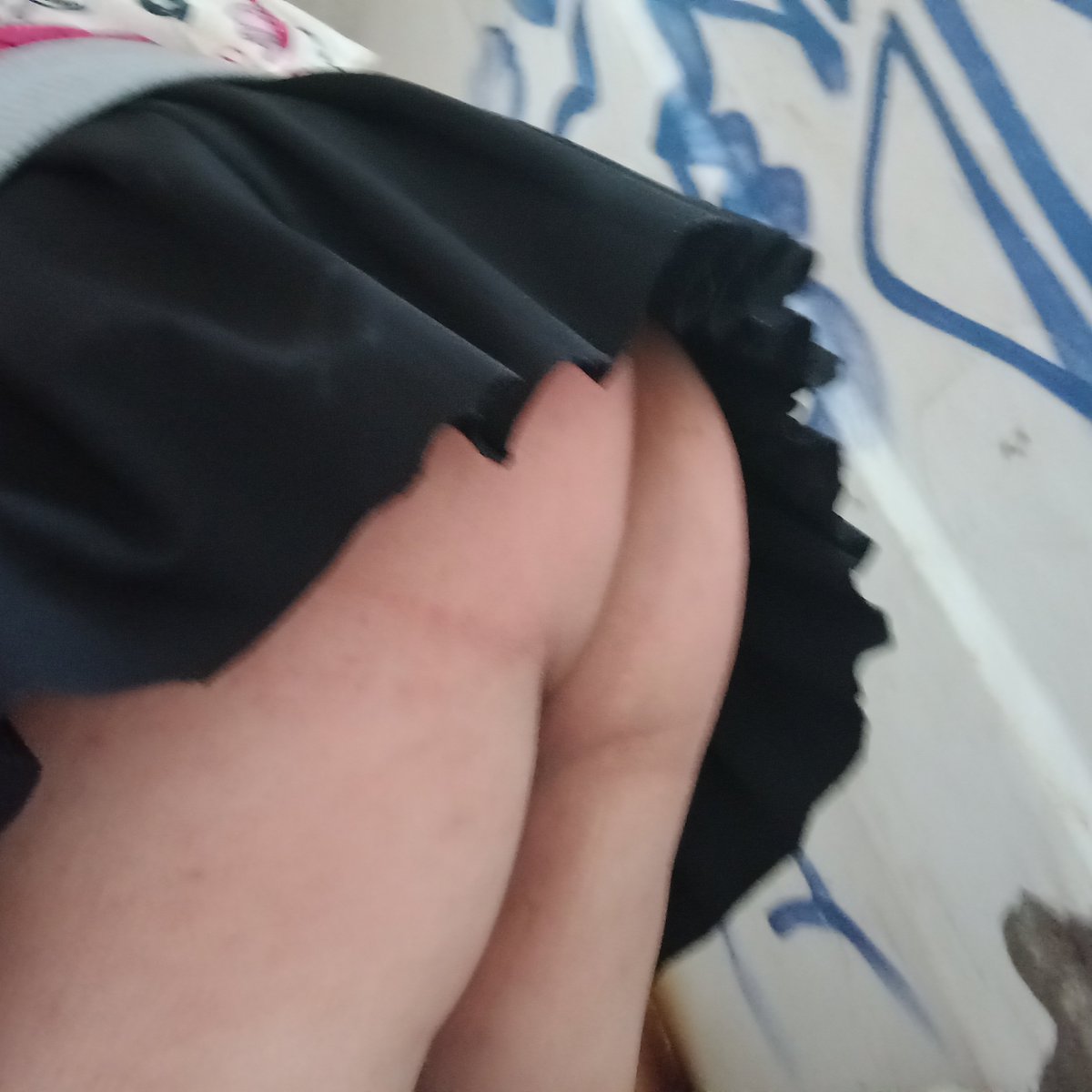 babyqueeneli's tweet photo. Mi primera vez haciendo exhibicionismo #exhibgay #exhibicionismoméxico 
Sería más divertido si tuviera un Amix femboy para exhibirnos juntas https://t.co/pveEtqClKj