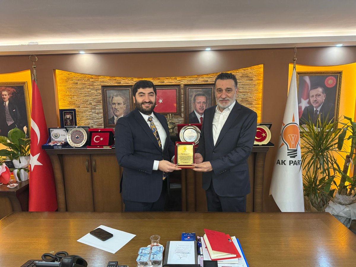 ysankazan's tweet photo. Kurucu ilçe başkanlarımız Sayın @BskFuatYildirim , Sayın @gezer_za ve önceki dönem İl başkan yardımcımız Sayın @M_toruntay , AK Parti ilçe başkanlığımıza gerçekleştirdikleri nazik ziyaretleri bizleri çok memnun etti. 

Güzel temennileri ve destekleri için kendilerine gönülden teşekkür ediyorum. 

Birlik ve beraberlik içerisinde davamıza hizmet etmeye devam edeceğiz.