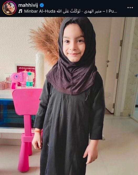 perfectminz's tweet image. “❤️I love you, Nadim not what what you are but for how make me feel”
Mahi VIj on an insta post and dresses her little daughter in a hijab 
OKKKKK