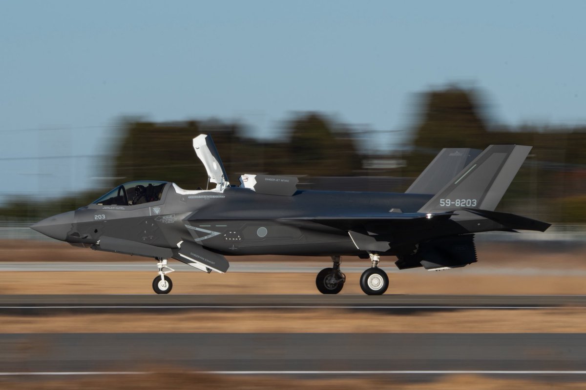 新田原基地にてF-35Bの垂直着陸訓練
#新田原 #航空自衛隊 #f35b